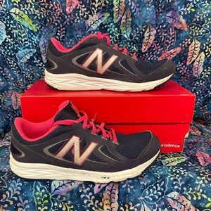 New Balance 490V4 Speed Ride Size 10 pink and purple